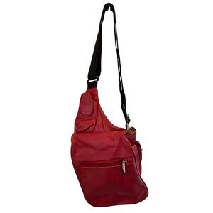 TRAVELON RED LEATHER SLING CROSSBODY